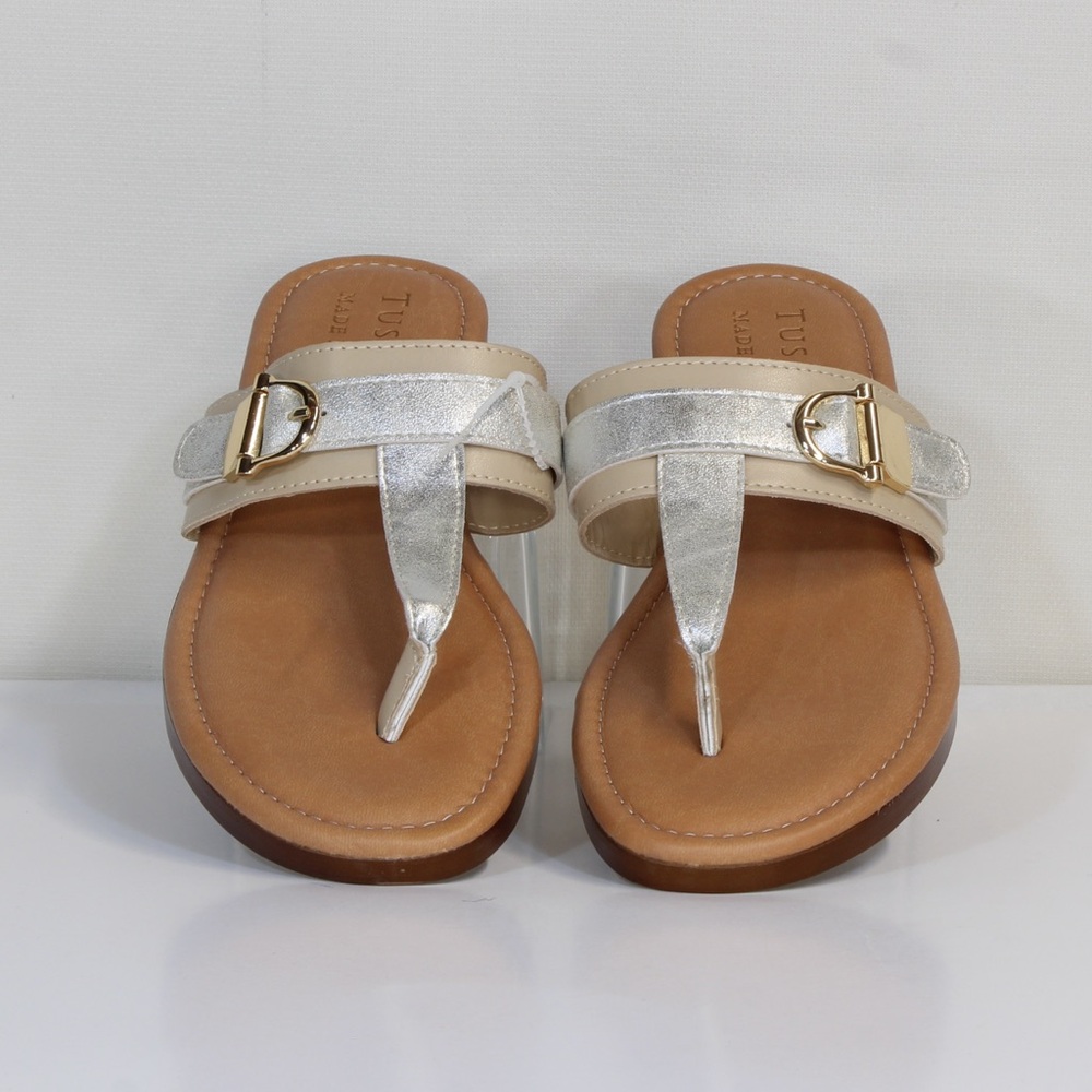 Tuscany by Easy Street Tan Wedge Silver Print Golden Buckle Thong Sandal NWOT